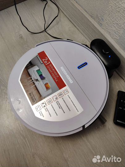 Робот пылесос redmond RV-R450
