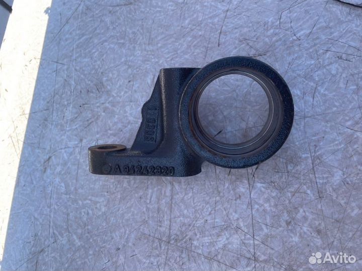 Кронштейн тормозного вала задний правый