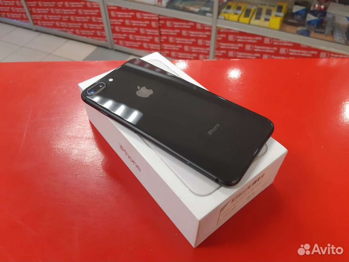 iPhone 8 Plus, 128 ГБ