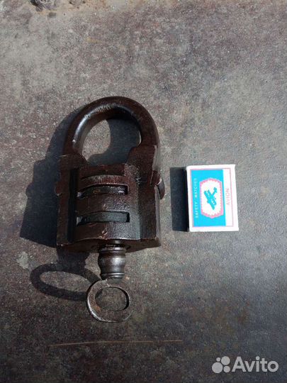 Продаю замок