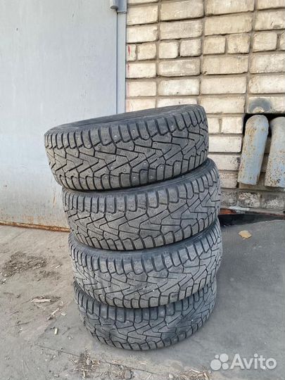 Pirelli Ice Zero 205/55 R16 94T