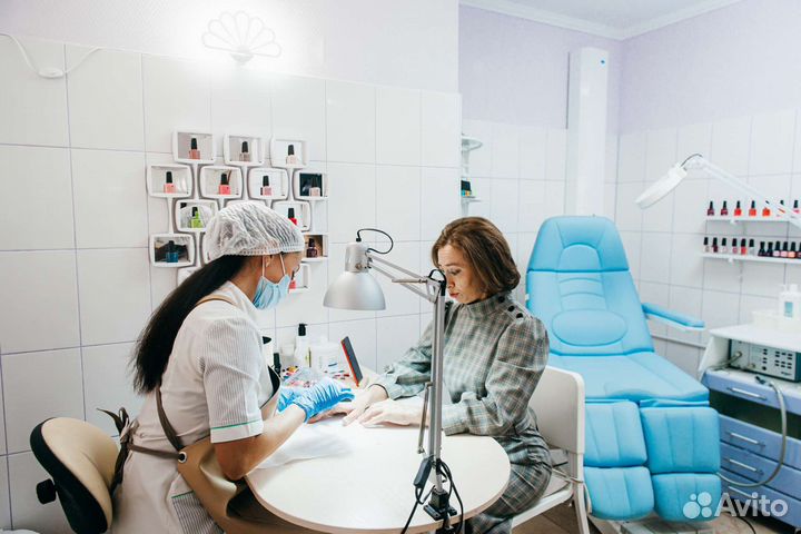 Мастер маникюра и педикюра