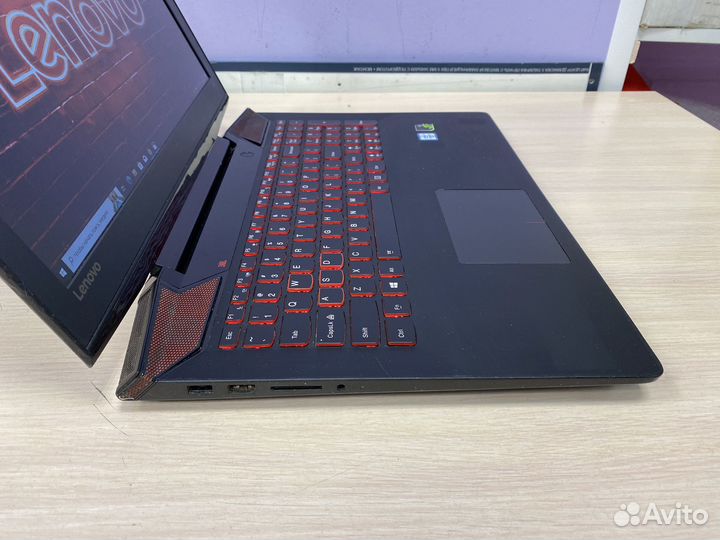 Игровой ноутбук Lenovo Y700-15ISK