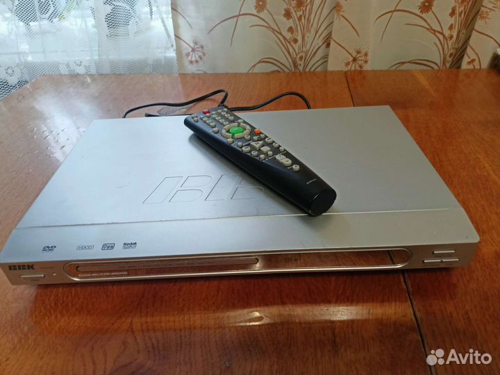 DVD плеер BBK