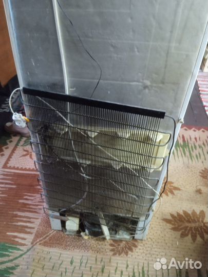 Холодильник на запчасти