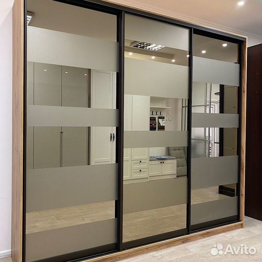 Двери-купе с пескоструйным рисунком шк-23