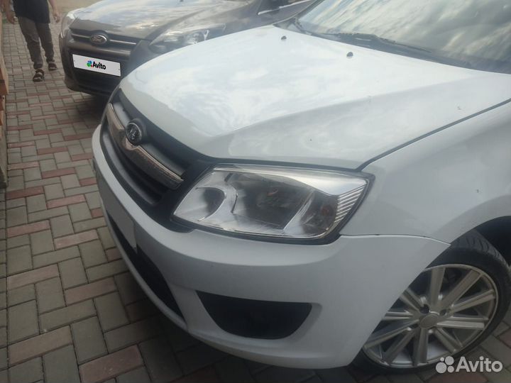 LADA Granta 1.6 МТ, 2013, битый, 135 000 км
