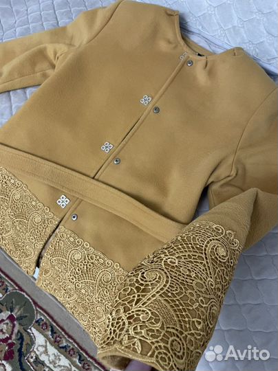 Короткое пальто