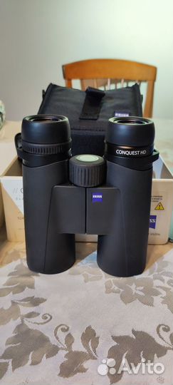 Бинокль Carl Zeiss Conquest HD 8x42