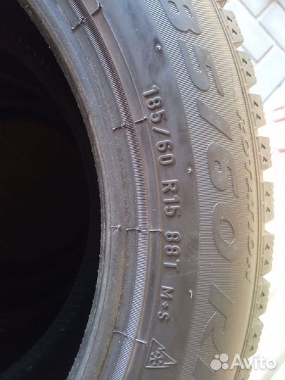 Pirelli Ice Zero 185/60 R15 88T