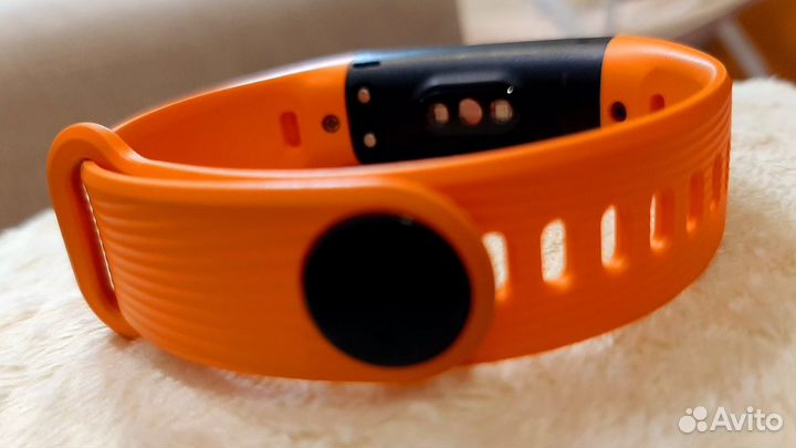 Фитнес браслет honor band 3