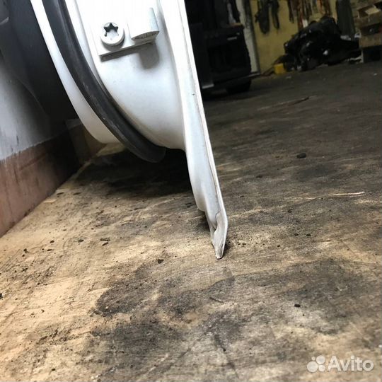 Дверь передняя левая BMW F30