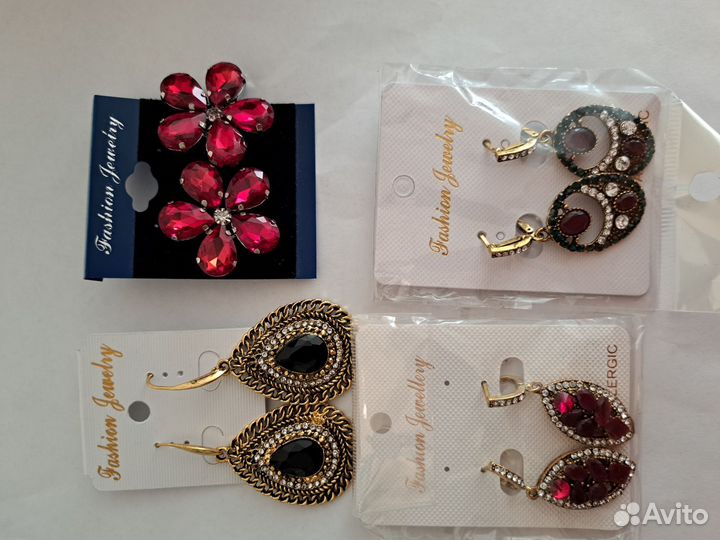 Серьги разные