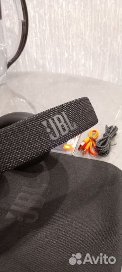 Наушники jbl live 660nc