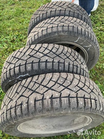 Nitto Therma Spike 185/60 R15