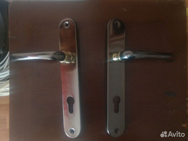 Дверные ручки