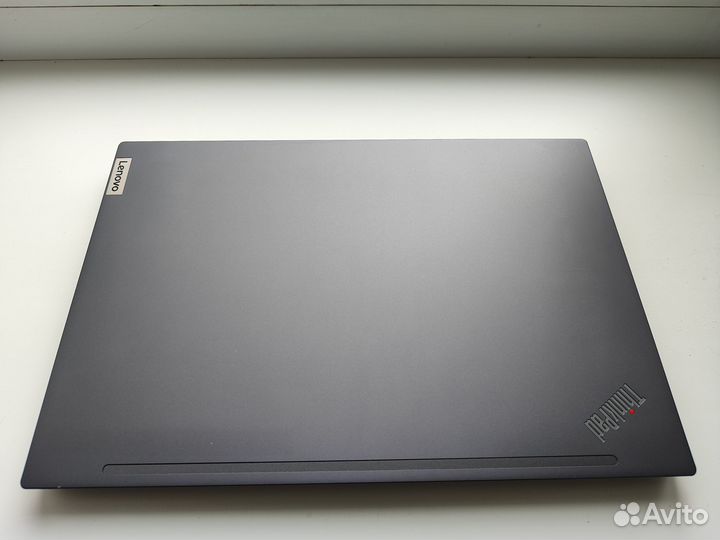 Lenovo ThinkPad T14S Gen2/i5-1135G7/8/256/FHD/IPS