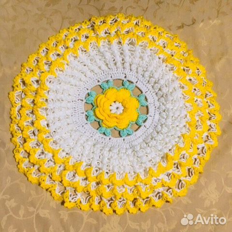 Салфетка вязанная