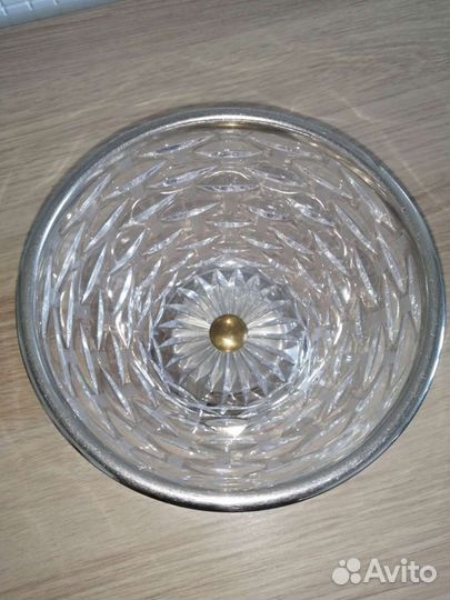 Хрустальная ваза