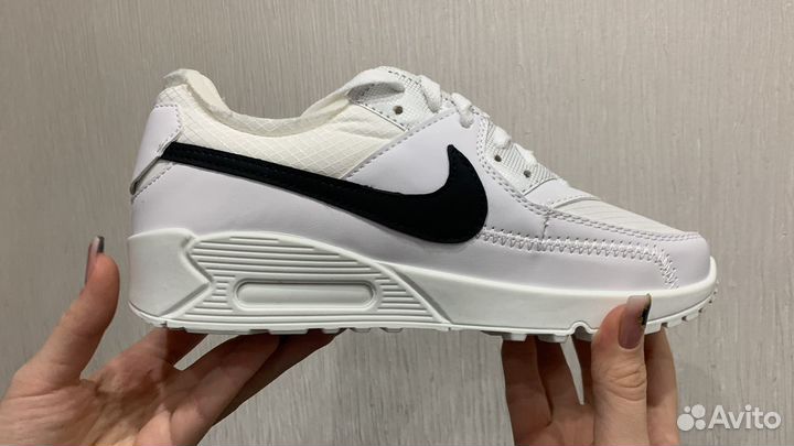 Кроссовки подростковые adidas светоотражающие