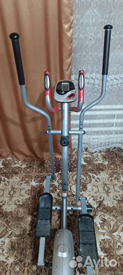 Эллиптический тренажер