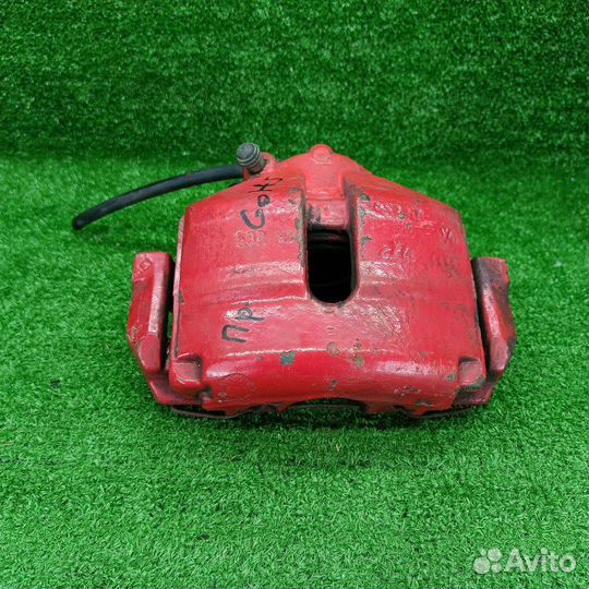 Суппорт тормозной передний правый Volkswagen Golf