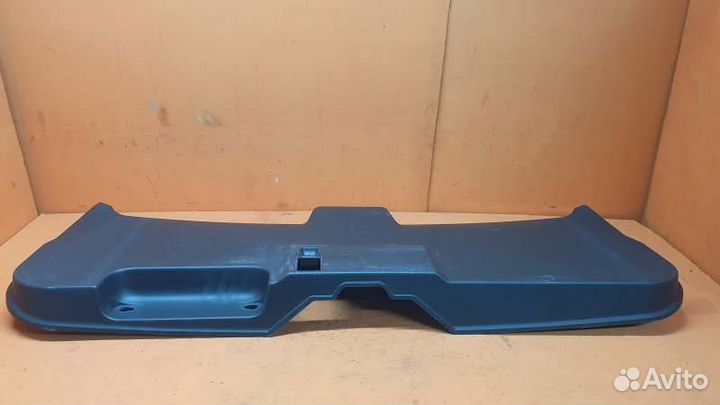 Обшивка крышки багажника Infiniti Qx56 JA60 5.6