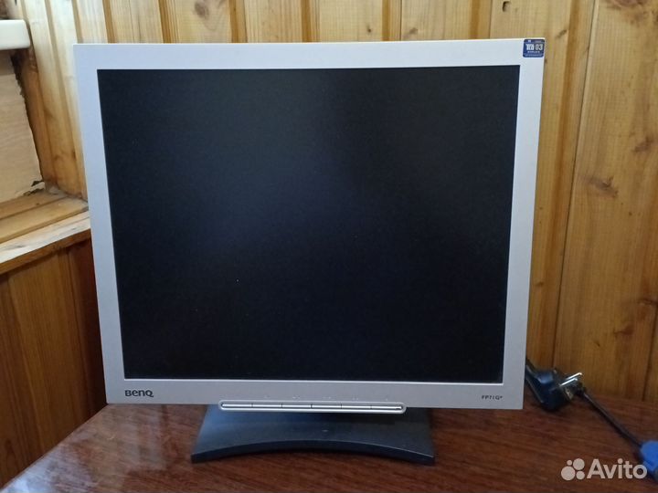 Монитор Benq fp71g+