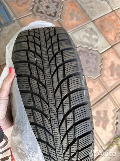 Kumho WinterCraft Ice Wi51 R15