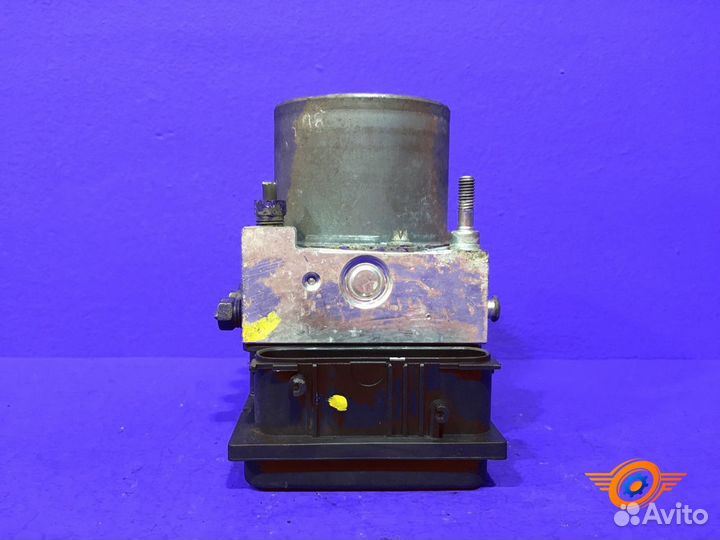 Блок ABS Toyota Corolla Verso хетчбэк 3zzfe 1.6L