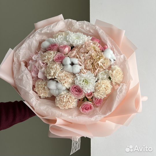 Букет с хлопком и гортензией