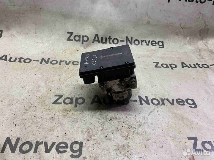 Блок ABS Nissan Navara D40 R51 2004-2015