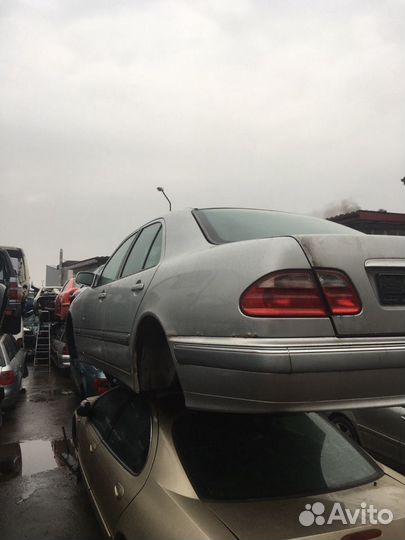 Мерседес 210 авторазборка