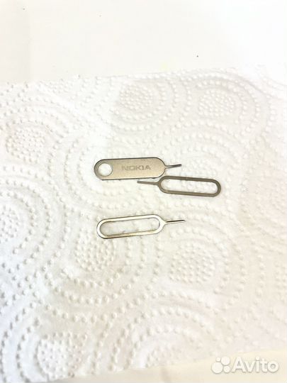 Три скрепки для сим-карты