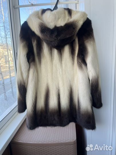 Норковая шуба р. 46 с капюшоном