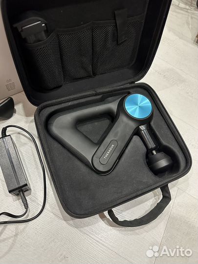 Перкуссионный массажер theragun pro g4