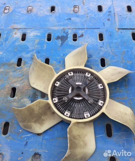 Вентилятор охлаждения двигателя Mitsubishi pajero