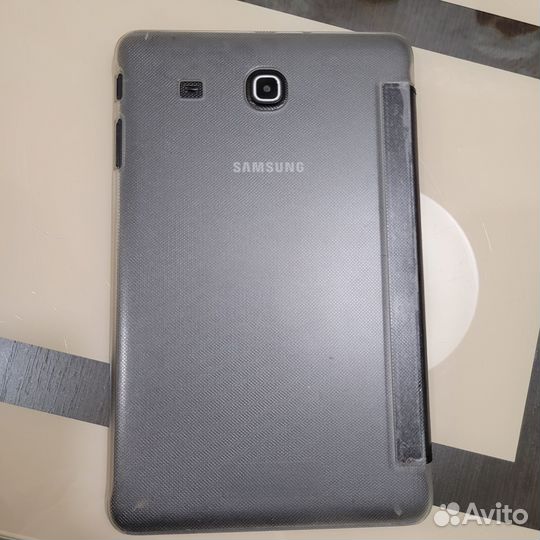 Samsung galaxy tab E 9.6