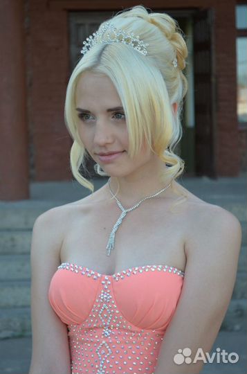 Вечернее платье