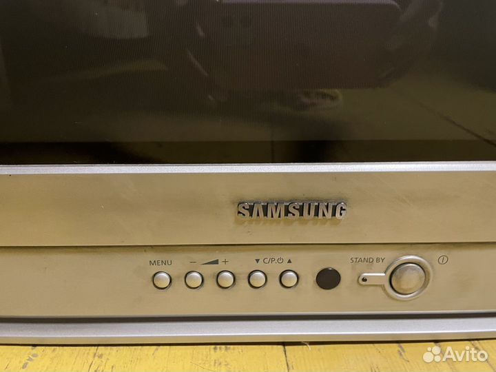 Телевизор samsung