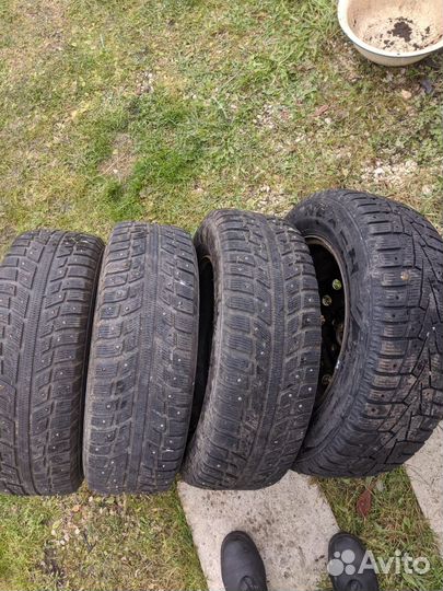 Колеса зимние r16 215 65 kumho i'zen kw22