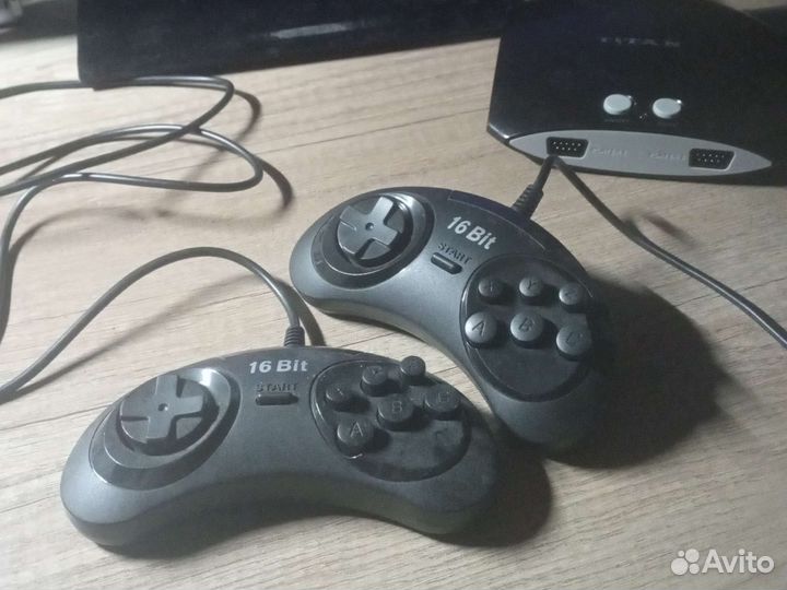 Игровая приставка