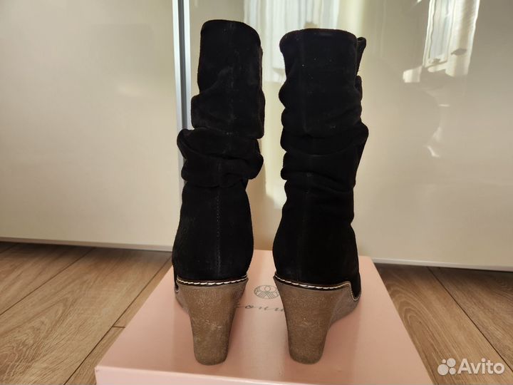 Зимние женские сапоги 38