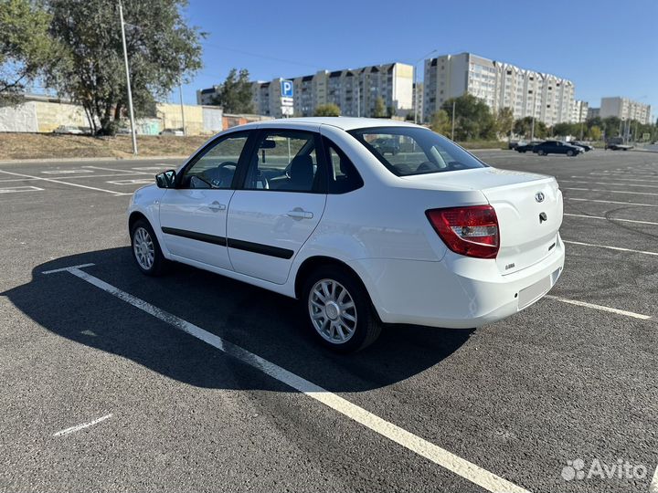 LADA Granta 1.6 AT, 2013, 112 022 км