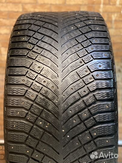 Michelin X-Ice North 4 295/35 R21