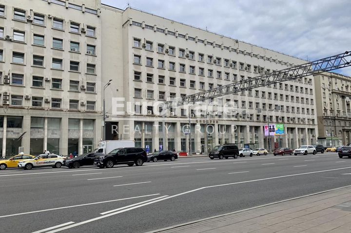 Сдам торговое помещение, 247 м²