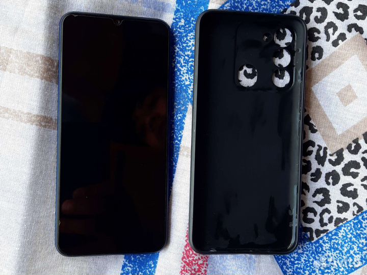 Мобильные телефоны бу Tecno Spark Go