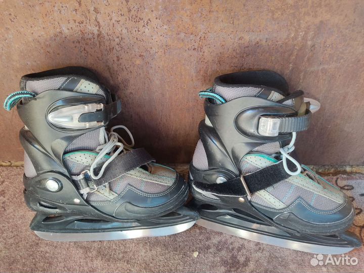 Коньки хоккейные размер 34-37