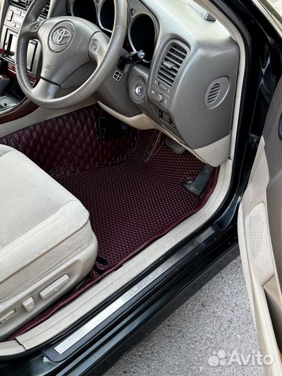 Автомобильные коврики 3D