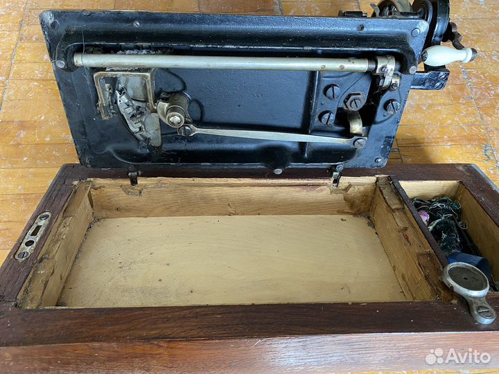 Швейная машинка Gritzner